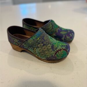 Sanita Women’s Nuna Green Clogs Women’s size 5.5 (EU 36)